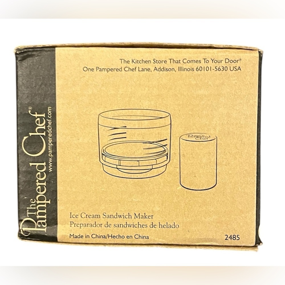 NEW IN BOX Pampered Chef Ice Cream Sandwich Maker 2485